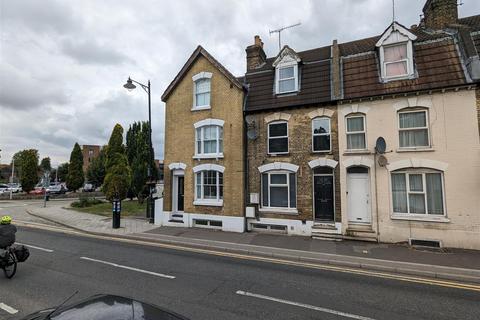 1 bedroom flat for sale, High Street, Rochester