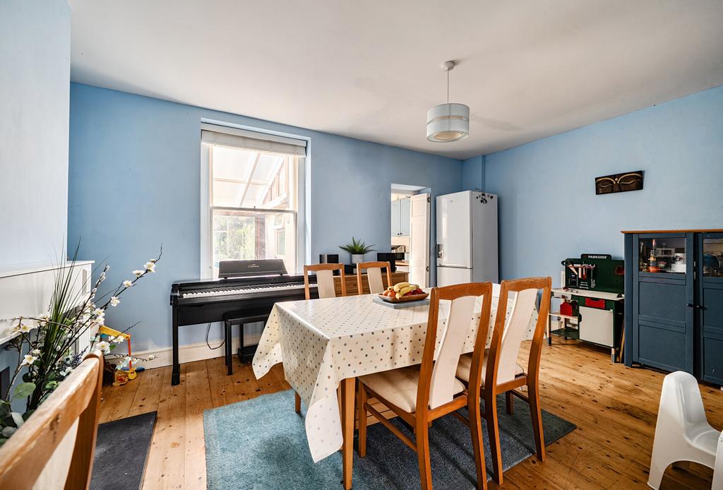 House in Bristol, Fishponds - More