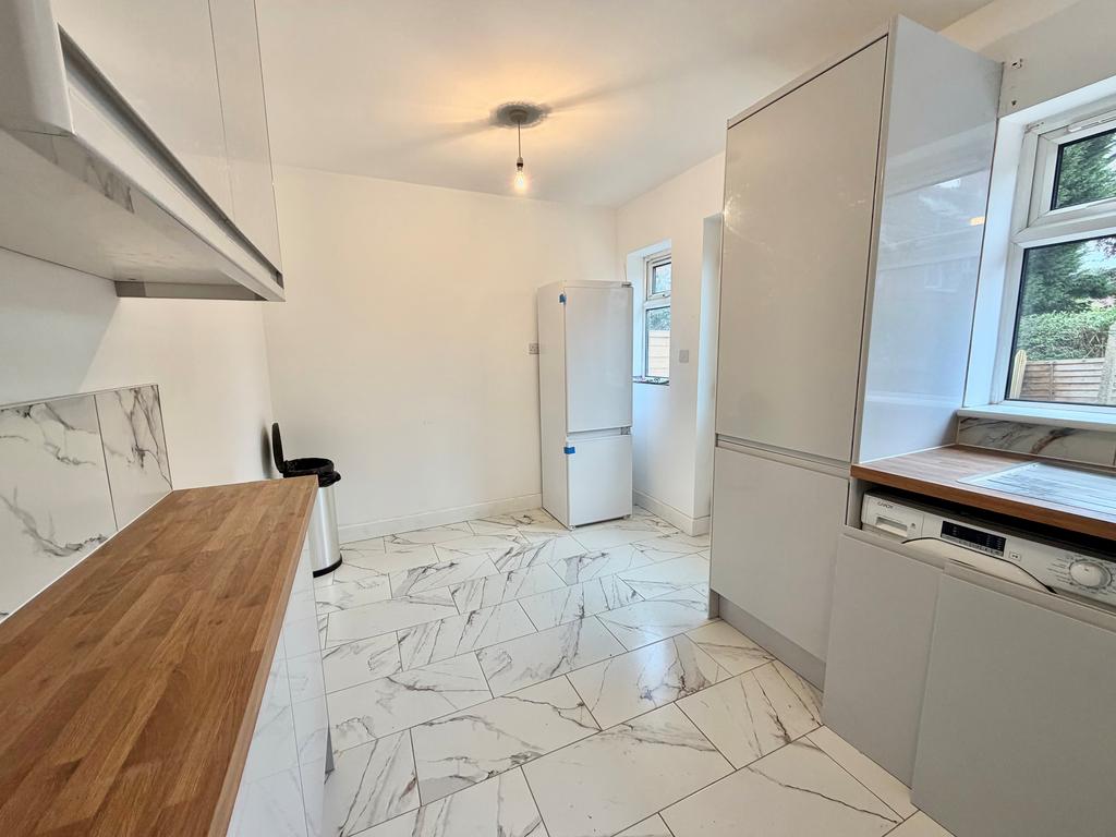 House in NOTTINGHAM - View 3