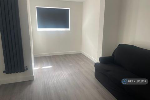 3 bedroom semi-detached house to rent, Kimberley Road, London, E17