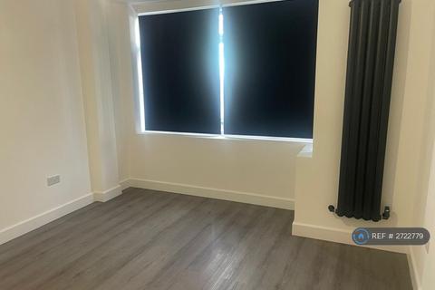 3 bedroom semi-detached house to rent, Kimberley Road, London, E17