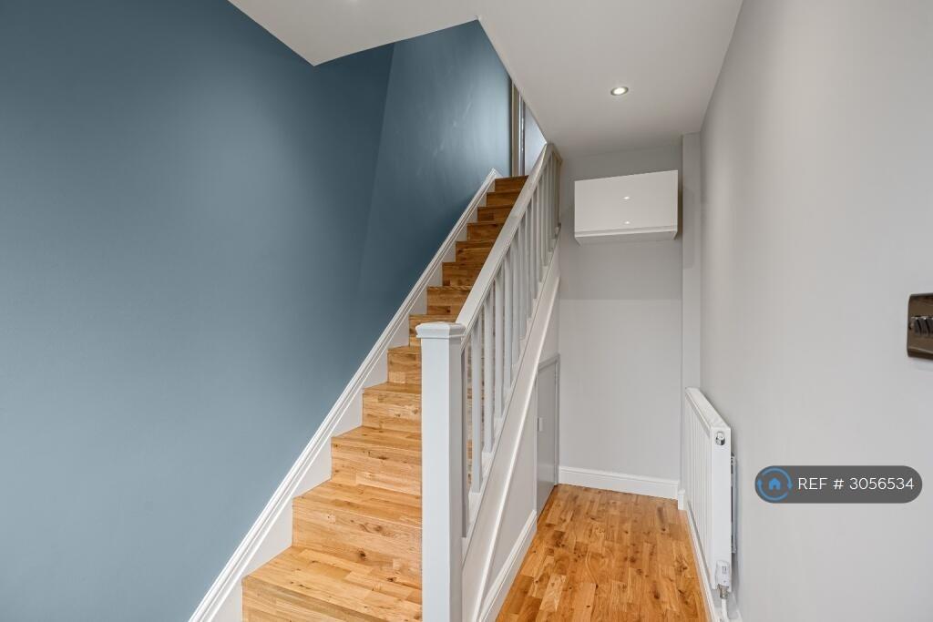 House in Bexley - More