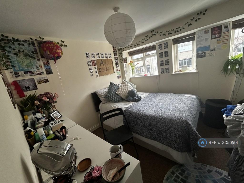 Apartment in Bristol, Stokes Croft, Broadmead - View 2