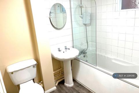 1 bedroom in a house share to rent, Clover Lane, Aylesbury, HP21