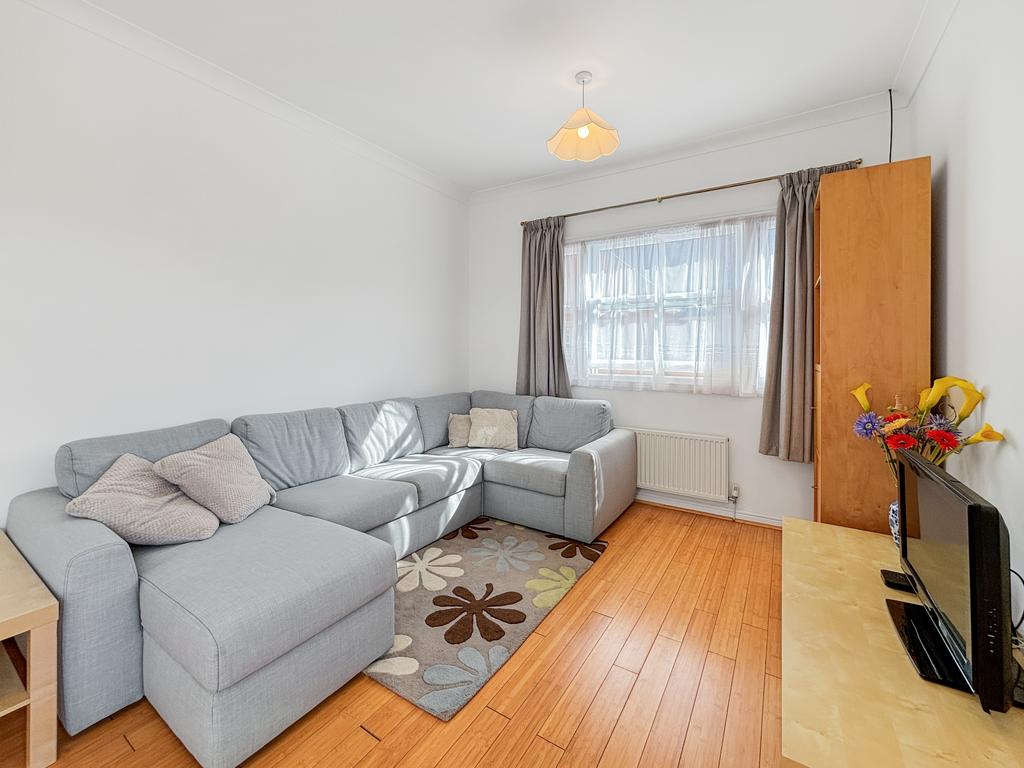 Apartment in Cambridge - View 3