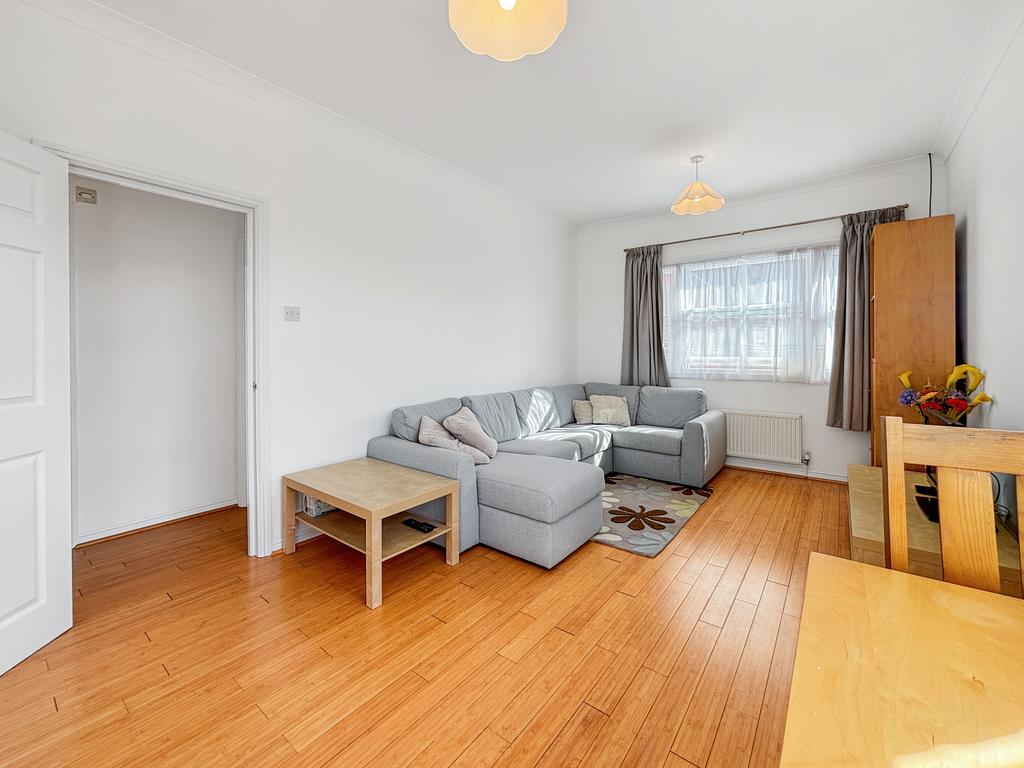 Apartment in Cambridge - View 5