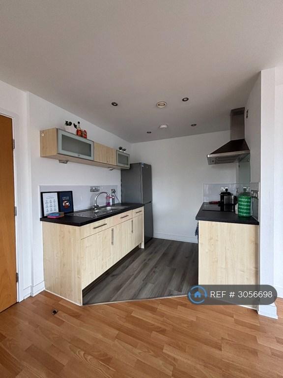 Apartment in Sheffield - More