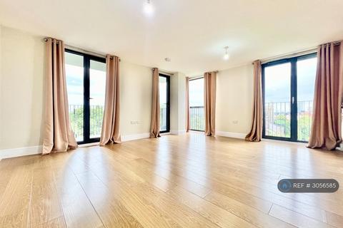 2 bedroom flat to rent, Charter House, Ilford, IG1