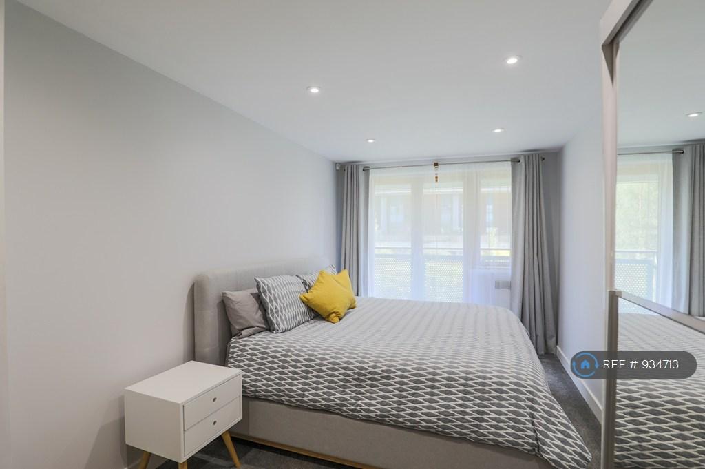 Apartment in London - View 5