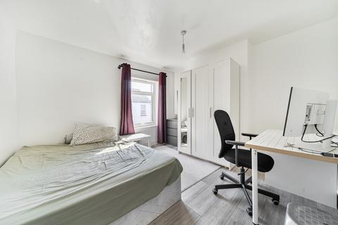 2 bedroom terraced house for sale, Broomfield Road, Swanscombe, Kent, DA10