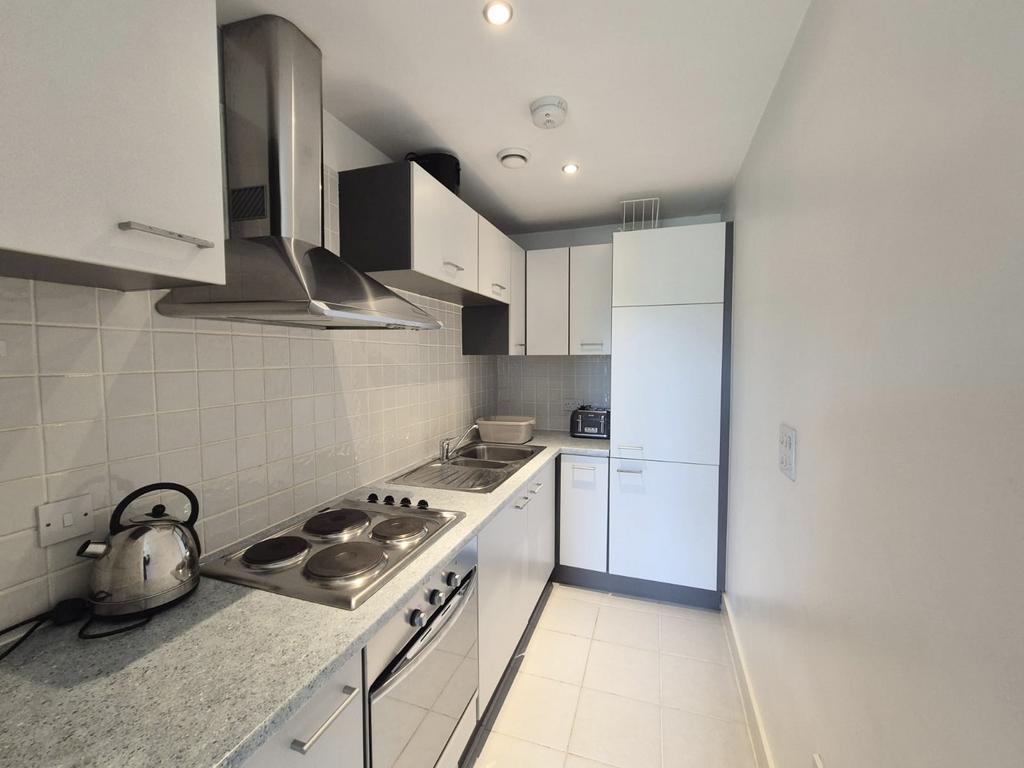 Apartment in Cardiff - View 5