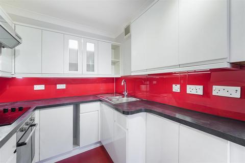 1 bedroom flat for sale, Upper High Street, Epsom KT17
