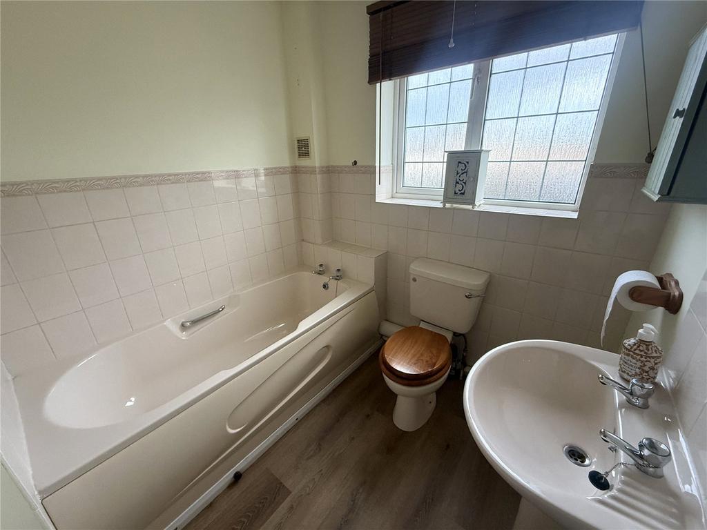 House in Bristol, Bradley Stoke - View 5