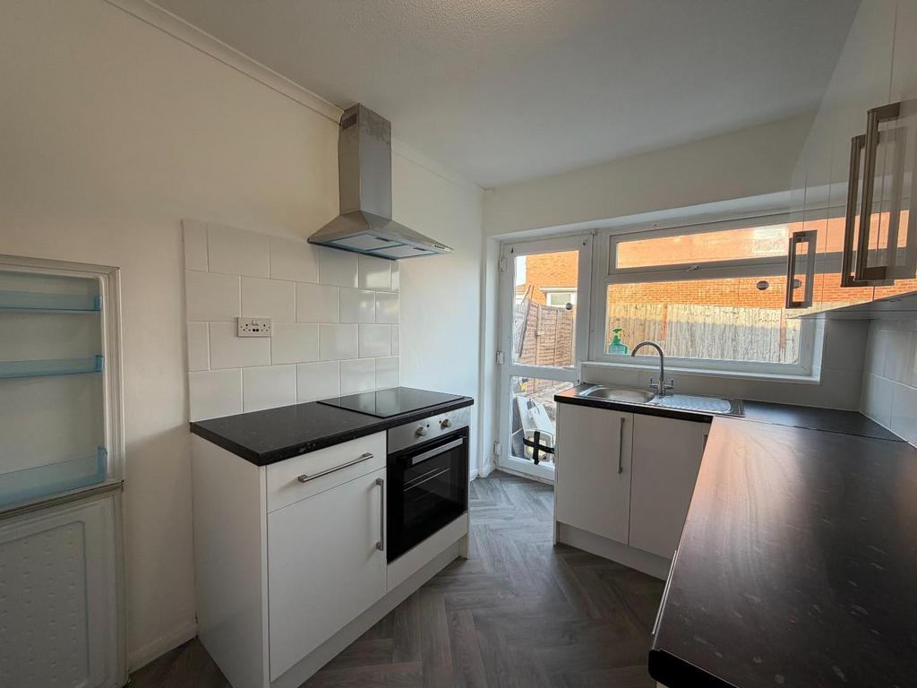 Apartment in London, Freezywater - View 2