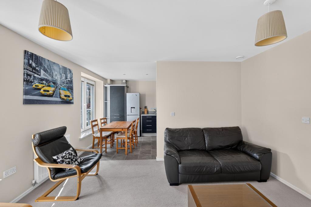 Apartment in Edinburgh - View 4