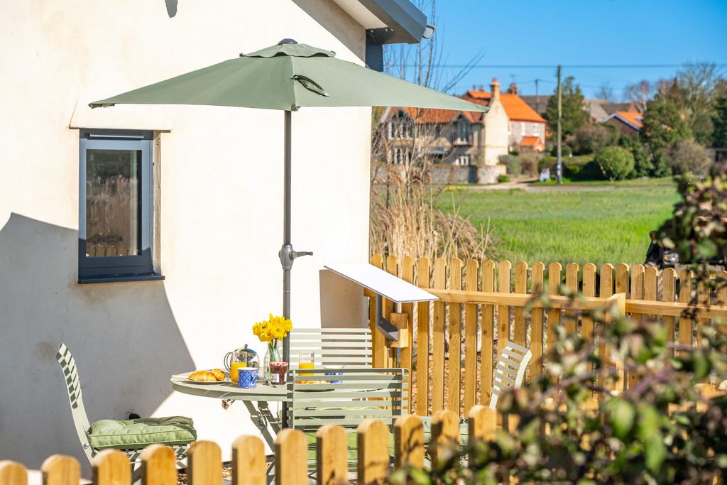 House in Cley - View 3