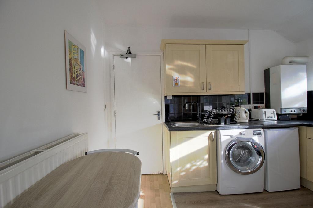 Apartment in Cardiff - More