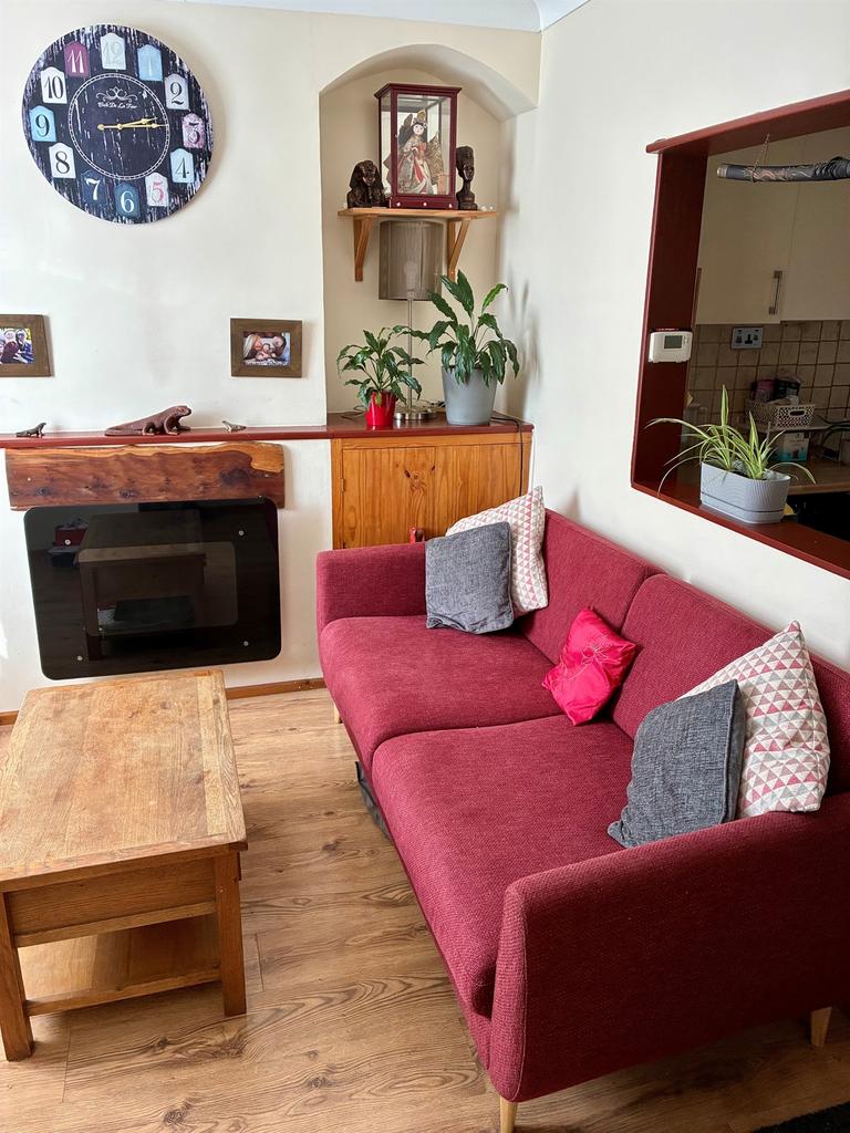 House in Cardiff - View 2