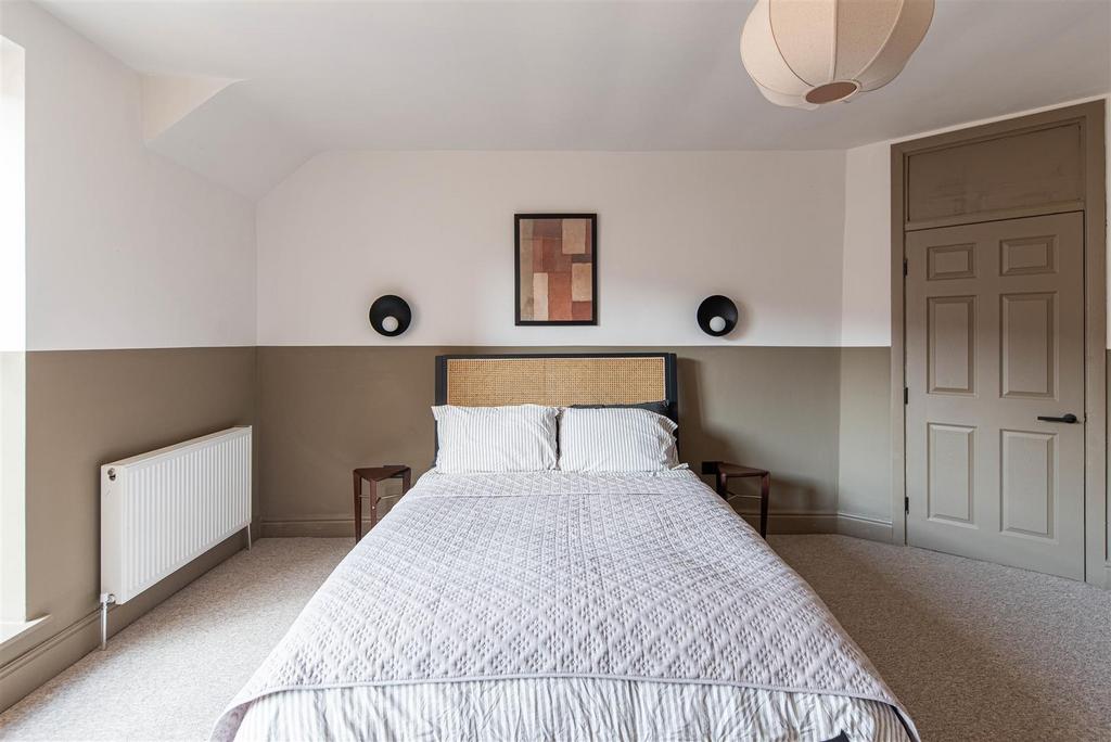 Apartment in Newcastle Upon Tyne - View 5