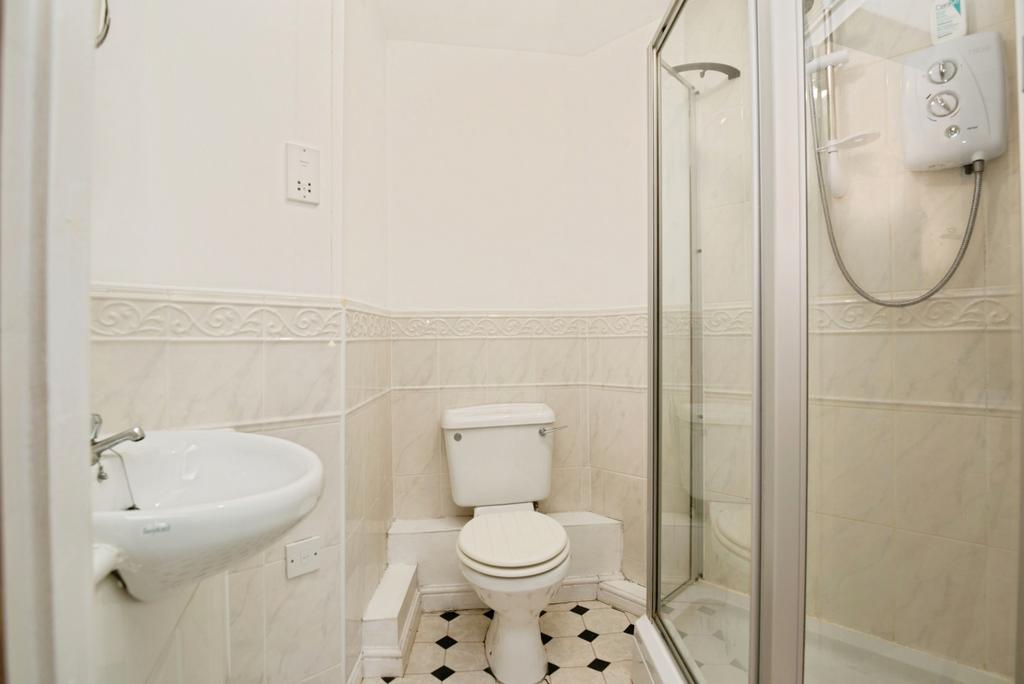 Apartment in Cardiff - View 4