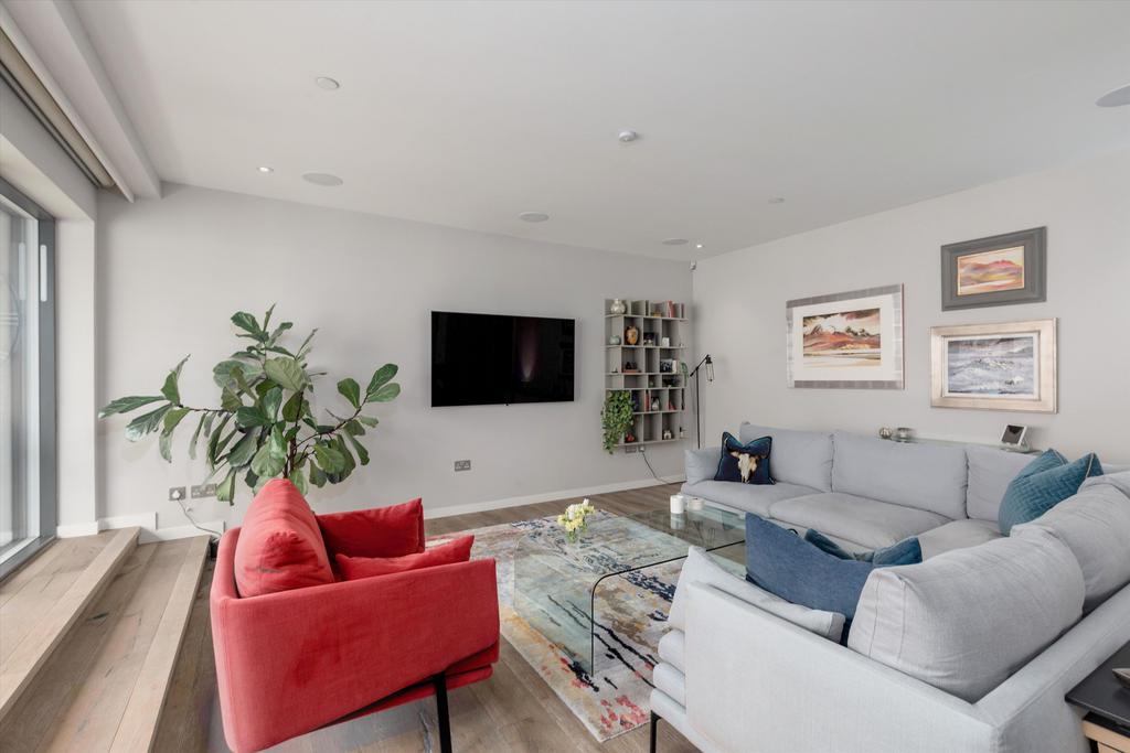 House in Edinburgh - View 4