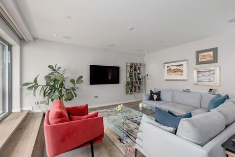 3 bedroom townhouse for sale, Bell's Brae, Edinburgh EH4