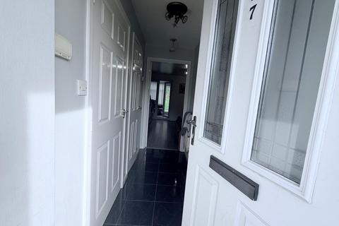 2 bedroom semi-detached house for sale, West Bromwich, Birmingham B71