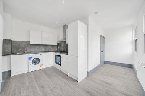 2 bedroom apartment to rent, Bethnal Green Road, London, E2