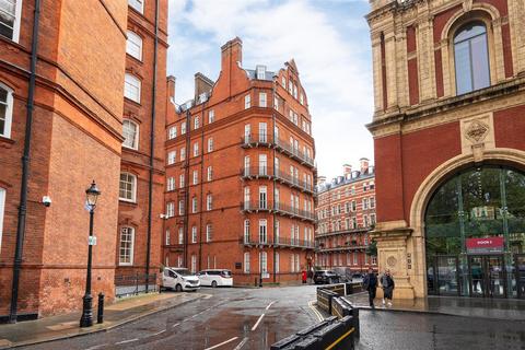 3 bedroom apartment to rent, Kensington Gore (J830), London SW7