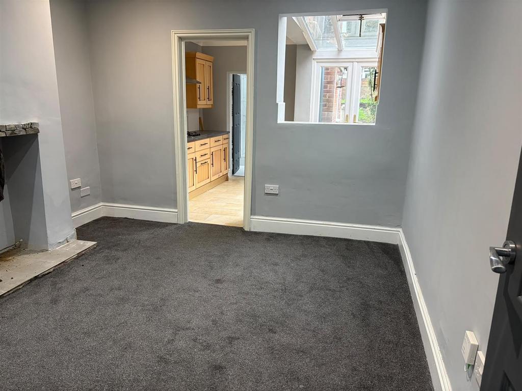 House in Smethwick - View 4