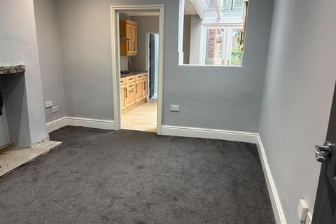 2 bedroom terraced house to rent, Hagley Road West, Smethwick