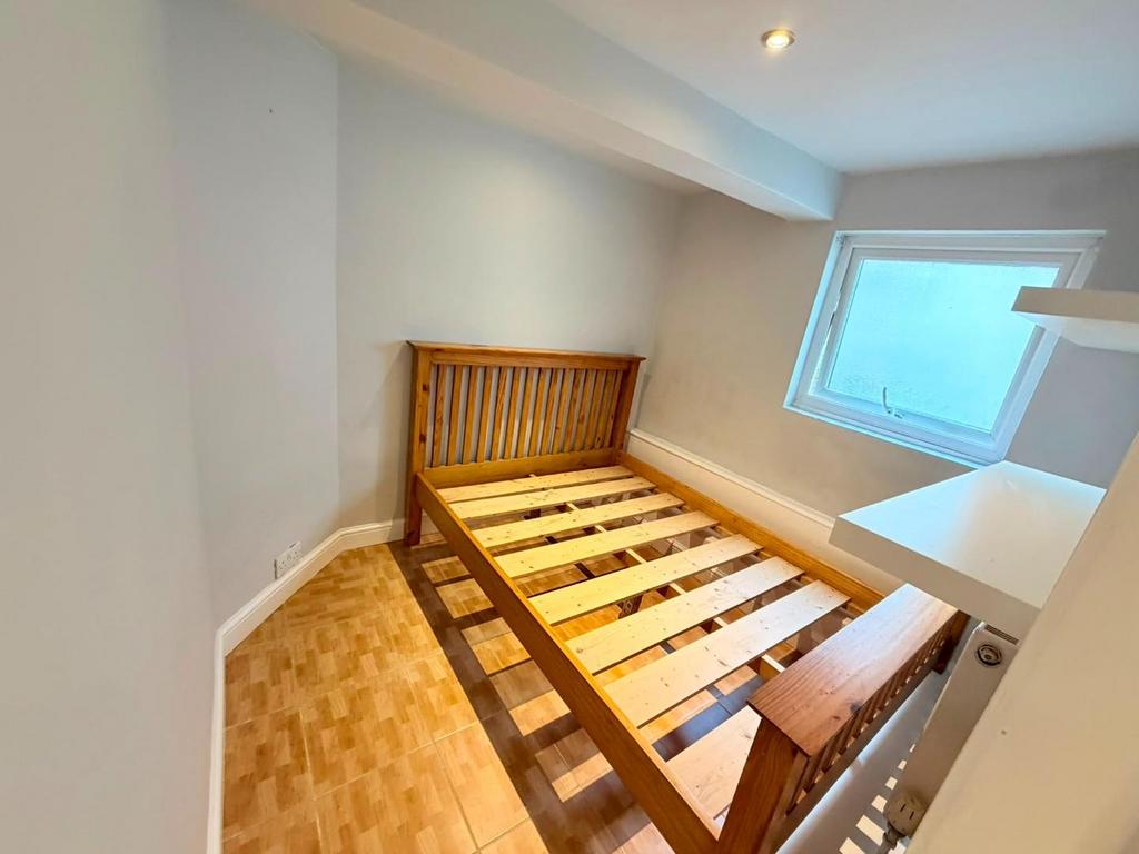 Apartment in Hove - More