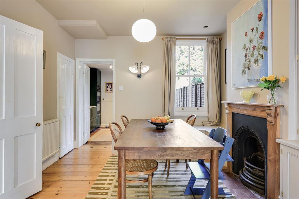 House in Cambridge - More