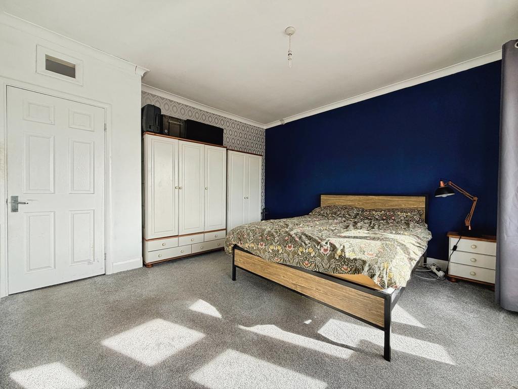 House in Newcastle upon Tyne - More