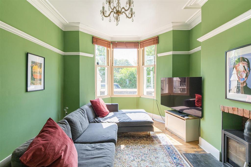 House in Newcastle Upon Tyne - View 3