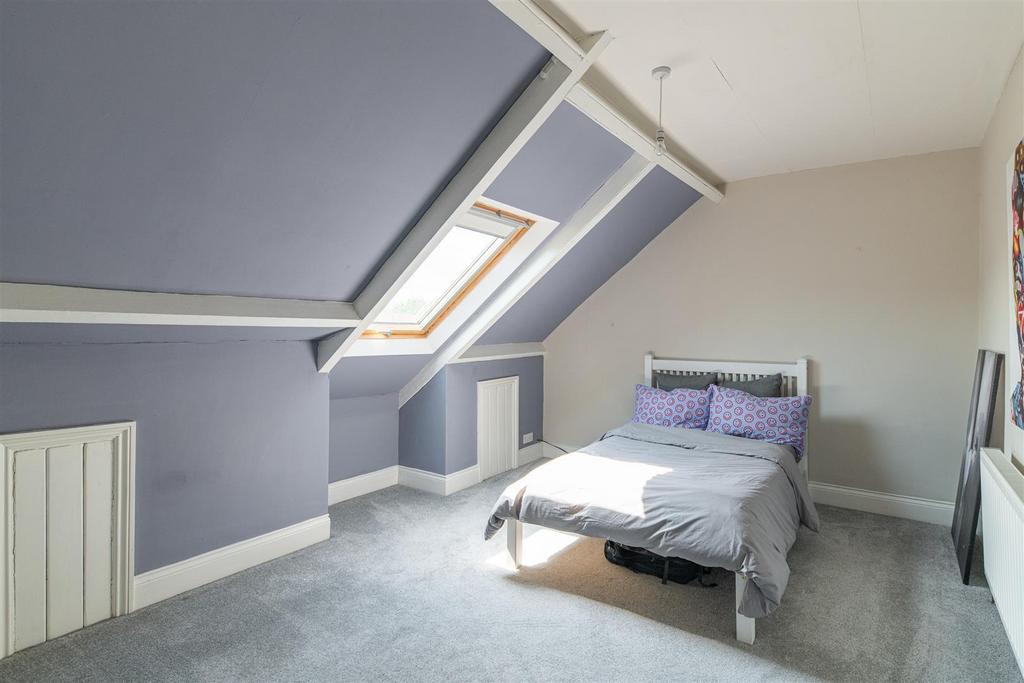 House in Newcastle Upon Tyne - View 4