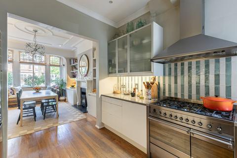 5 bedroom semi-detached house for sale, Woodwarde Road, London, SE22
