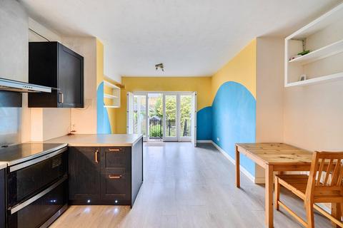 1 bedroom flat for sale, St. John's Villas, London, N19