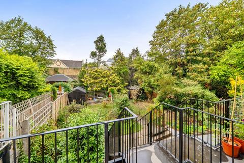 1 bedroom flat for sale, St. John's Villas, London, N19