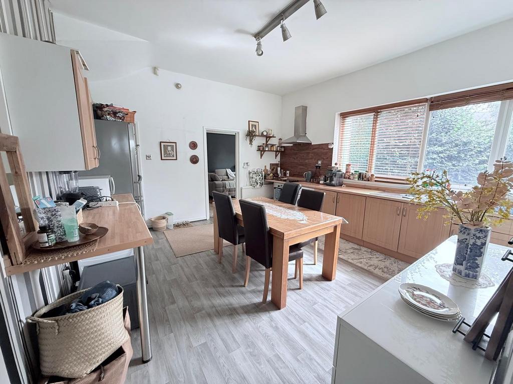 Apartment in Nottingham - View 5
