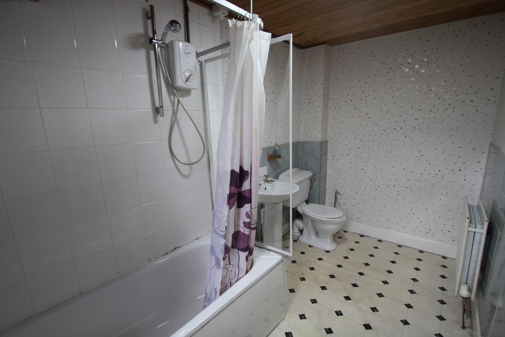 Apartment in Glasgow - More