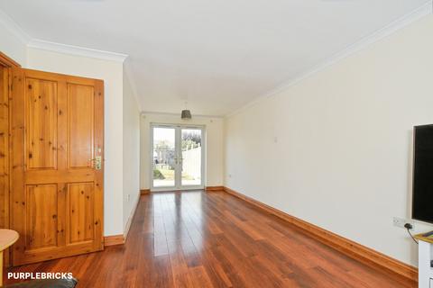 3 bedroom semi-detached house for sale, Kennet Avenue - Greenmeadow, Swindon, SN25