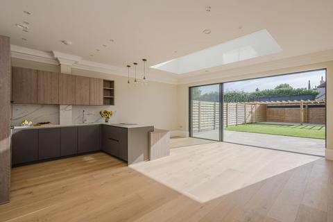 4 bedroom semi-detached house for sale, Matham Road, East Molesey, KT8