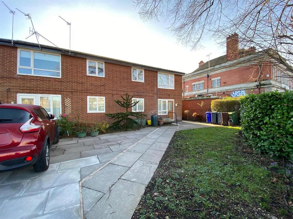 Apartment in Manchester - View 2