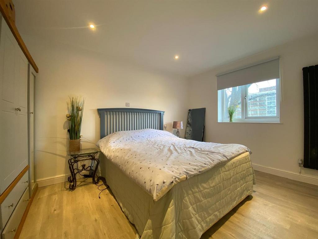Apartment in Manchester - More
