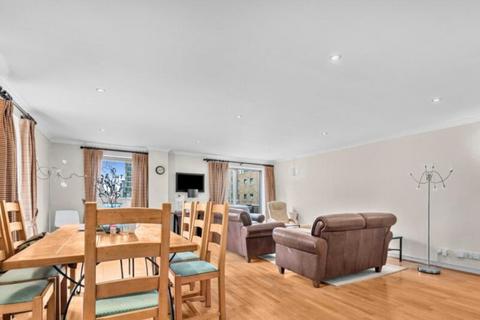 4 bedroom apartment to rent, Meridian Place, London, E14