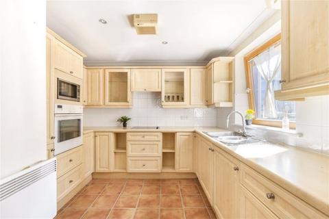 4 bedroom apartment to rent, Meridian Place, London, E14