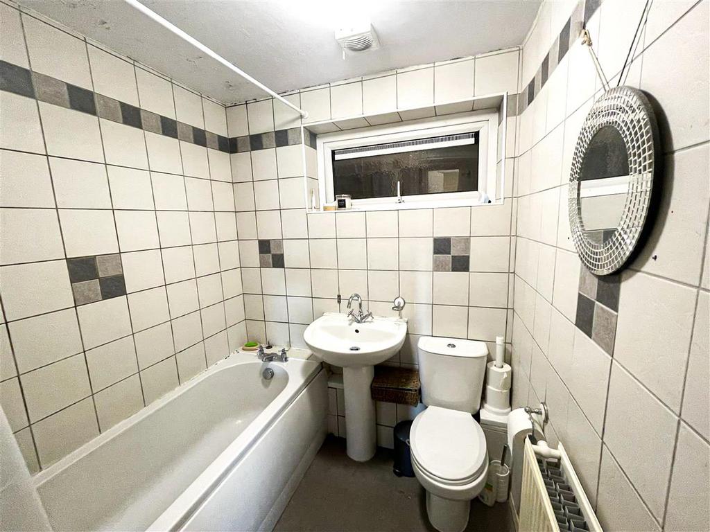 Apartment in Leicester - View 4