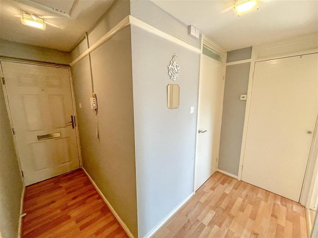Apartment in Leicester - View 5