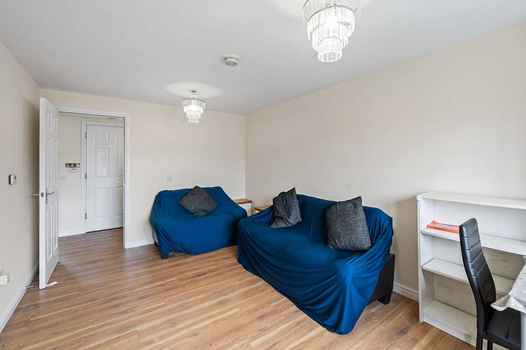 Apartment in Edinburgh - View 4